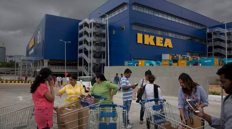 Sofás e colheres da Ikea em demanda com a abertura da primeira loja na Índia